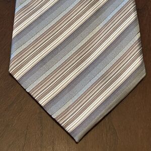 Luciano Versi Hand Made 100% Silk Men’s Neck Tie Made In China